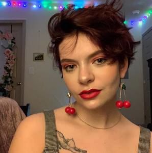 Meet your Posher, Shannon